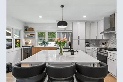 6105 Parnell Avenue, Edina, MN 55424 - Photo 9