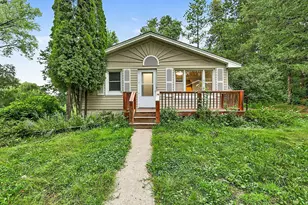 309 2nd Ave SE, New London, MN 56273 - Photo 1