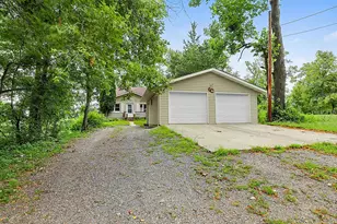309 2nd Ave SE, New London, MN 56273 - Photo 3