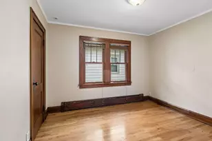2043 Berkeley Ave, Saint Paul, MN 55105 - Photo 23