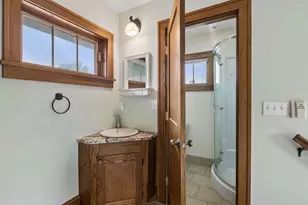 2043 Berkeley Ave, Saint Paul, MN 55105 - Photo 31