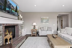 5465 Orchid Ln N, Plymouth, MN 55446 - Photo 19