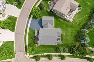5465 Orchid Ln N, Plymouth, MN 55446 - Photo 5