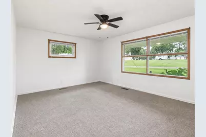 233 2nd Street SE, Madelia, MN 56062 - Photo 33