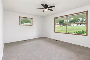 233 2nd St SE, Madelia, MN 56062 - Photo 33