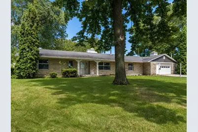 233 2nd Street SE, Madelia, MN 56062 - Photo 1
