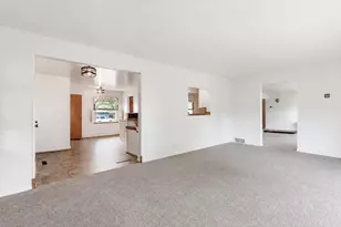 233 2nd St SE, Madelia, MN 56062 - Photo 13