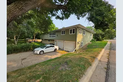 401 1st Avenue SE, Pelican Rapids, MN 56572 - Photo 3