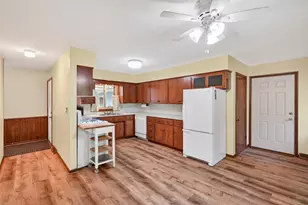 6033 Oak Cir, North Branch, MN 55056 - Photo 9