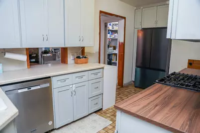 3658 Orchard Avenue N, Robbinsdale, MN 55422 - Photo 5