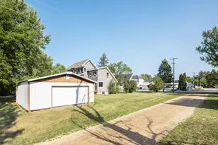 221 E Lake St, Parkers Prairie, MN 56361 - Photo 27