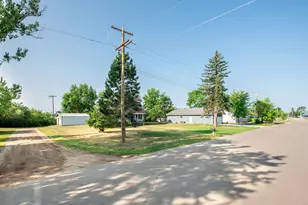 221 E Lake St, Parkers Prairie, MN 56361 - Photo 29