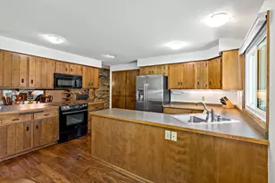 7029 Comanche Ct, Edina, MN 55439 - Photo 21