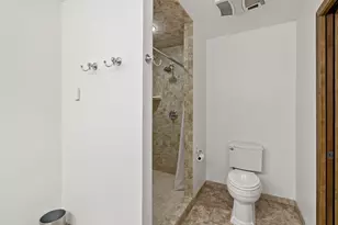 7029 Comanche Ct, Edina, MN 55439 - Photo 31