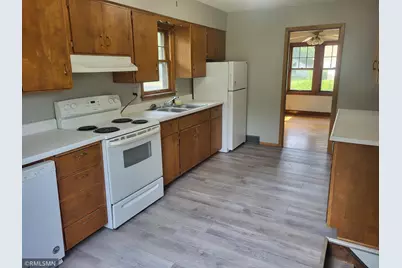 919 6th Street SW, Willmar, MN 56201 - Photo 13