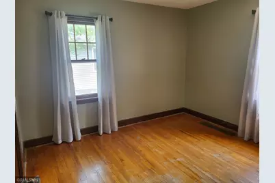 919 6th Street SW, Willmar, MN 56201 - Photo 9