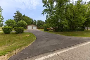 178 Cedar St, Gonvick, MN 56644 - Photo 3