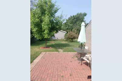 4917 Woodcrest Road, White Bear Lake, MN 55110 - Photo 9