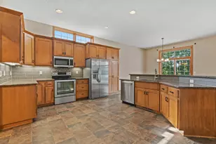 6427 Tessman Terrace N, Brooklyn Park, MN 55445 - Photo 7