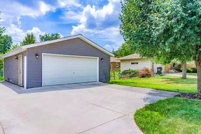 3008 29th Avenue NE, Saint Anthony, MN 55418 - Photo 9