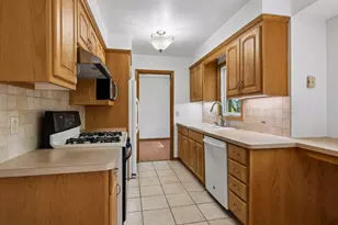 3032 Louisiana Ave N, Crystal, MN 55427 - Photo 9