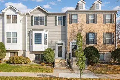 15729 Porchlight Lane, Eden Prairie, MN 55347 - Photo 5