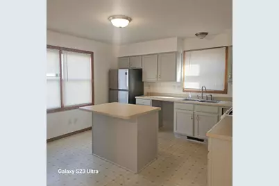 2324 Emerson Avenue N, Minneapolis, MN 55411 - Photo 5