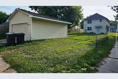 2324 Emerson Avenue N, Minneapolis, MN 55411 - Photo 17