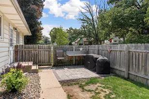 704 E School St, Owatonna, MN 55060 - Photo 19