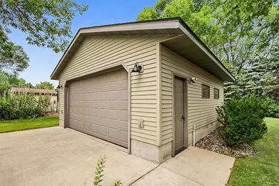 1557 Wildwood Road, Saint Cloud, MN 56303 - Photo 11