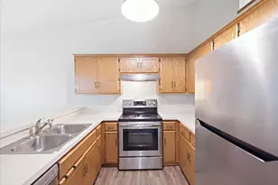 14831 Endicott Way, Apple Valley, MN 55124 - Photo 7