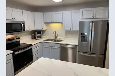 880 Lyn Way #204, Hastings, MN 55033 - Photo 7