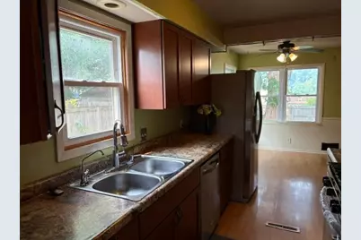 821 Howard Street N, Saint Paul, MN 55119 - Photo 3