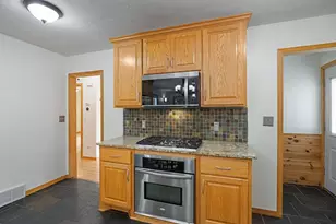 3727 Yates Ave N, Crystal, MN 55422 - Photo 9