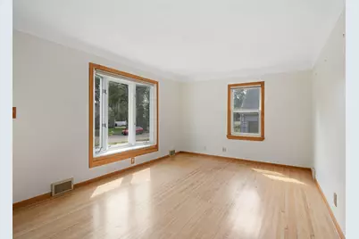 3727 Yates Avenue N, Crystal, MN 55422 - Photo 5
