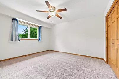 10340 Summer Place, Eden Prairie, MN 55347 - Photo 21