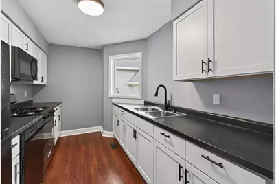 25 Stevens Street E, Saint Paul, MN 55107 - Photo 15