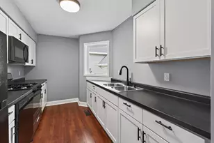 25 Stevens St E, Saint Paul, MN 55107 - Photo 15