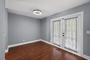 25 Stevens St E, Saint Paul, MN 55107 - Photo 11