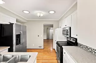 4076 Ensign Ave N, New Hope, MN 55427 - Photo 9