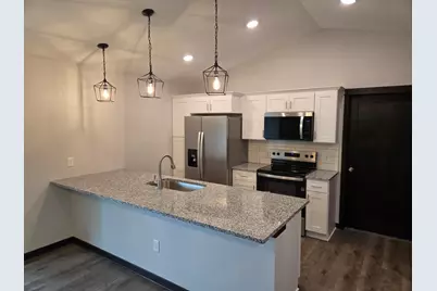 204 Barony Road, Le Sueur, MN 56058 - Photo 5
