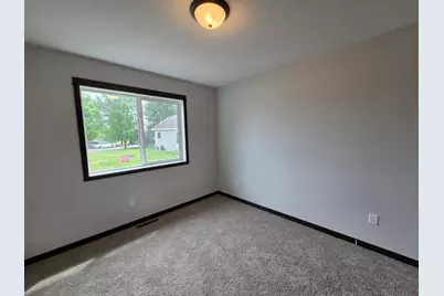 204 Barony Road, Le Sueur, MN 56058 - Photo 9