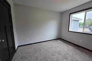 204 Barony Rd, Le Sueur, MN 56058 - Photo 11