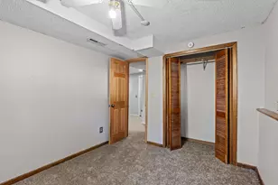 8227 Blaisdell Ave S, Bloomington, MN 55420 - Photo 29