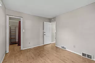 8227 Blaisdell Ave S, Bloomington, MN 55420 - Photo 27