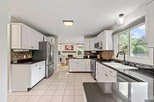 13547 Essex Ct, Eden Prairie, MN 55347 - Photo 19