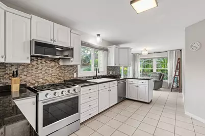 13547 Essex Court, Eden Prairie, MN 55347 - Photo 17
