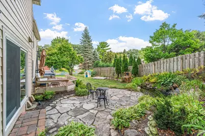 13547 Essex Court, Eden Prairie, MN 55347 - Photo 3