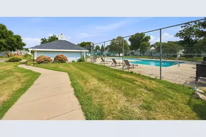 7232 Woodstock Drive, Bloomington, MN 55438 - Photo 35