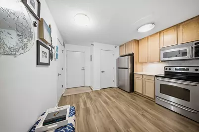 48 Groveland Terrace #B204, Minneapolis, MN 55403 - Photo 11